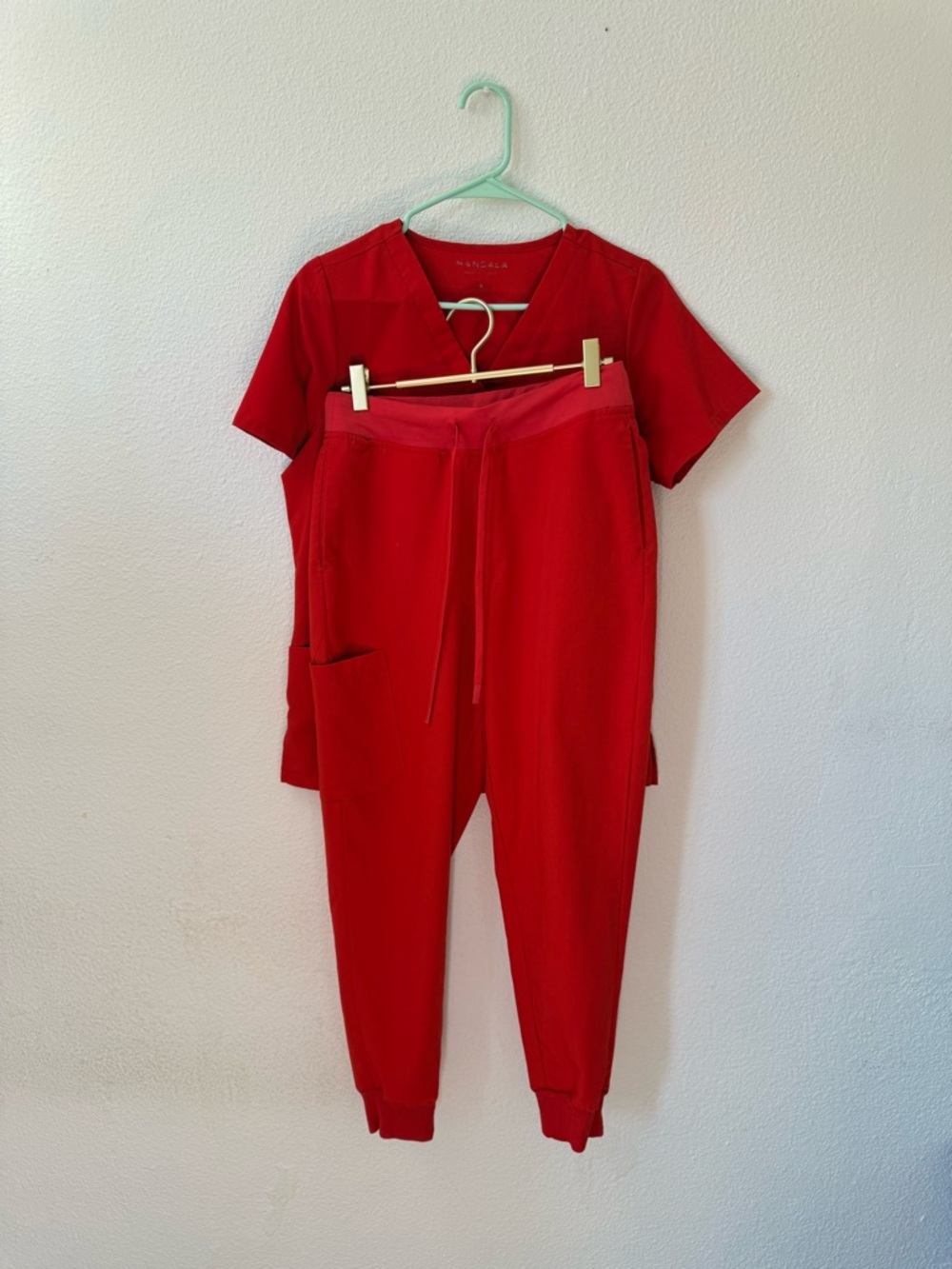 Red Mandala Scrub Set Size S Jogger pants